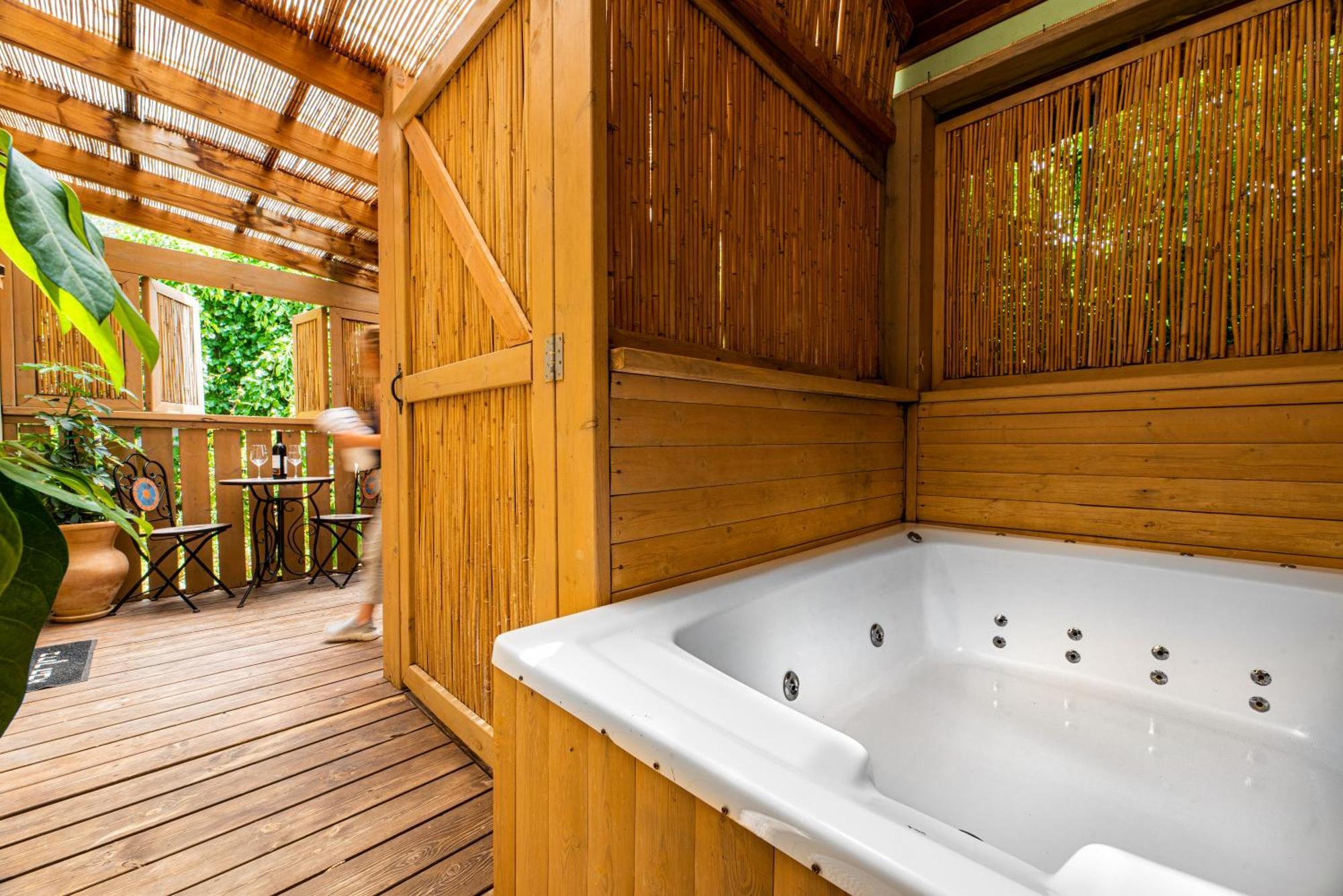 Zimmer&Spa Kesem Hamaga Bethlehem of Galilee Ruang foto
